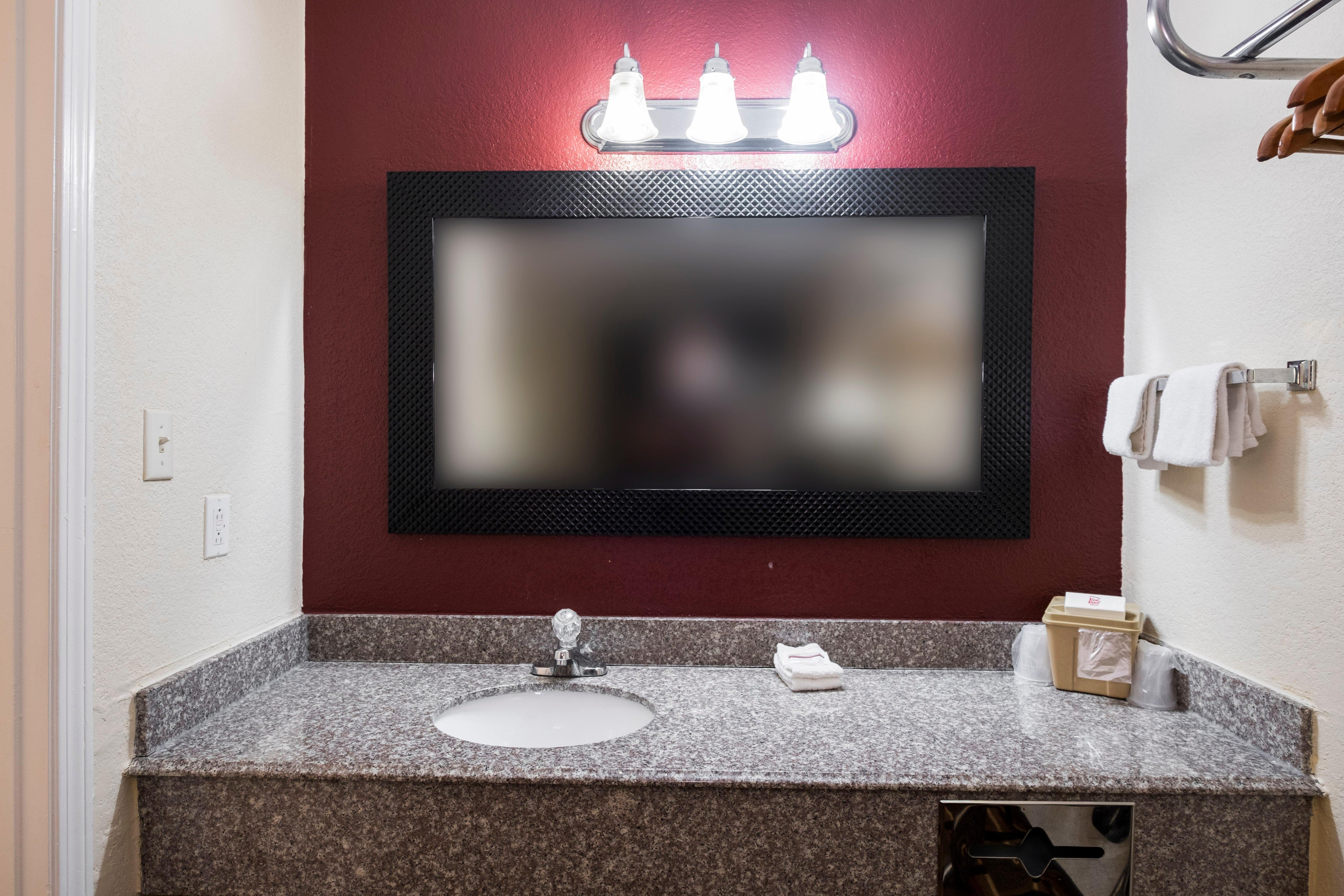 Red Roof Inn Mobile - Midtown Екстериор снимка